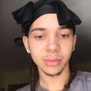 Meet your Posher, Favie